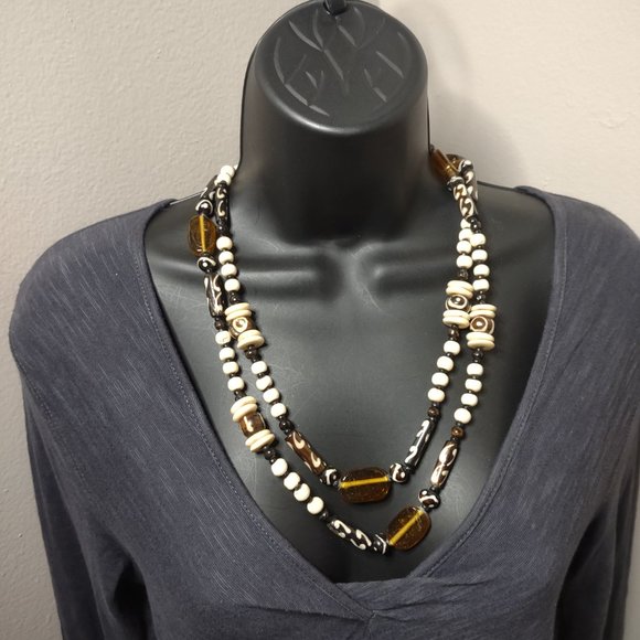 Heavy Decorative Glass And Bone Bead Necklace - Picture 2 of 15
